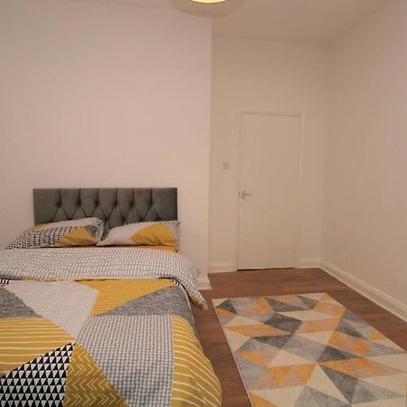 Ideal 2 Bed Flat Close To City Appartement Londen Buitenkant foto