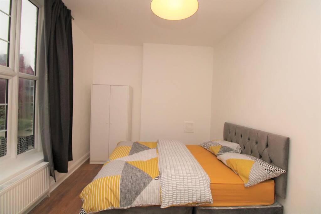 Ideal 2 Bed Flat Close To City Appartement Londen Buitenkant foto
